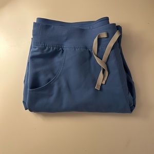 Figs Women’s Ceil Blue Kade - Cargo Scrub Pants